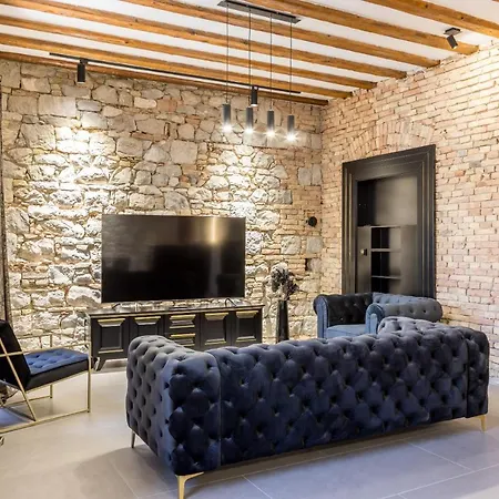 Royal “aurato” Apartment Split