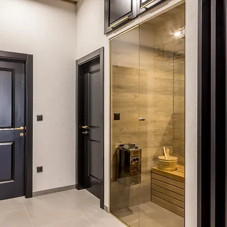 Royal “aurato” Apartment Split